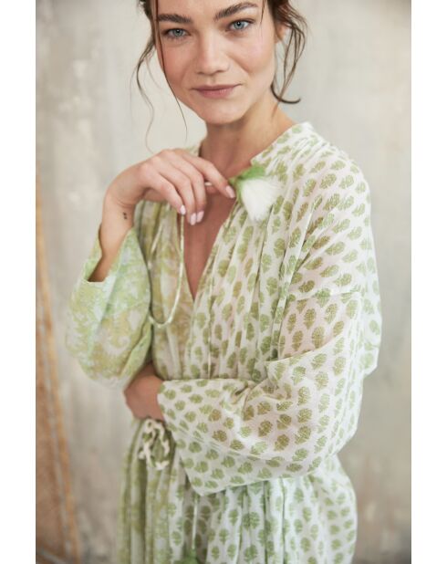 Pallavi- 3 romantisches grünes Baumwollkleid mit Blumenblockdruck