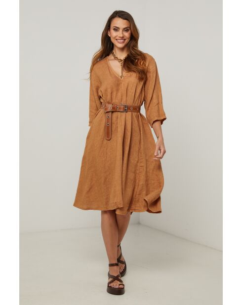 Kamelfarbenes Leinenkleid Madone