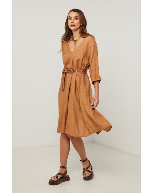 Kamelfarbenes Leinenkleid Madone
