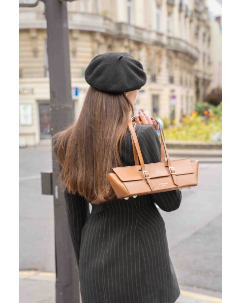 Schultertasche Briana Box aus camelfarbenem Leder