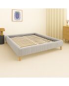 Viene con cama acanalada gris claro - 200x200 cm