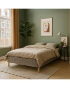 Viene con cama acanalada gris claro - 200x200 cm