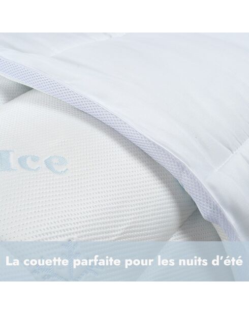 Leichte erfrischende weiße Bettdecke - 240x260 cm