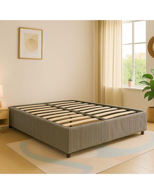 Komt met lichtgrijs geribbeld borstbed - 200x200 cm