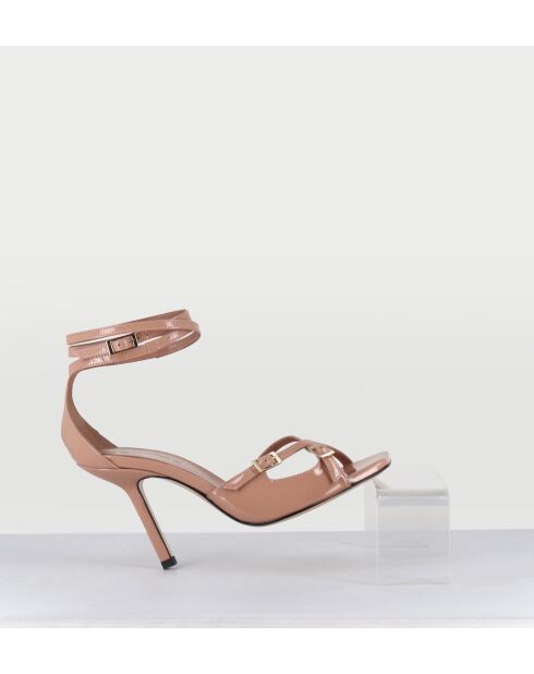Nudefarbene Sandalen aus Lackleder mit hohem Absatz — 10 cm Absatz