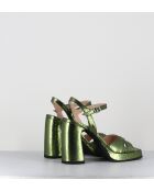 Plateausandalen aus grünem Leder mit 11 cm Absatz