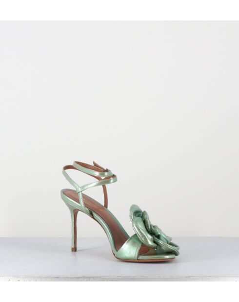 grüne Ledersandalen