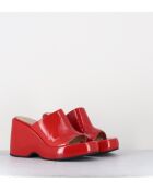 Sandalias con cuña Mules de piel roja, tacón de 9,5 cm