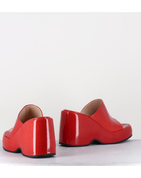 Sandalias con cuña Mules de piel roja, tacón de 9,5 cm