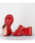 Sandalias con cuña Mules de piel roja, tacón de 9,5 cm