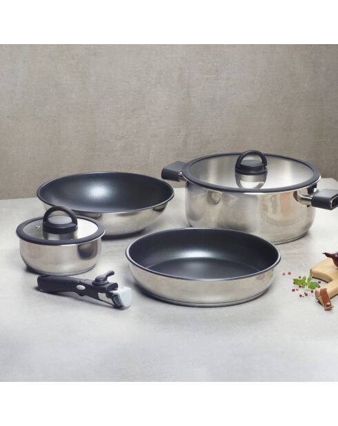 Set empilable Amo en inox avec poignée en bakélite argenté - 16x7 cm + 28x12 cm + 28x6 cm + 28x8.5 cm