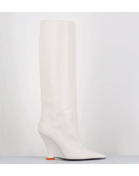 Cremefarbene hohe Lederstiefel - 10 cm Absatz