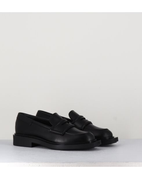 Mocassins en cuir noirs