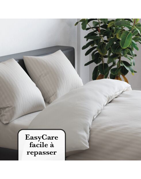 Kissenbezug aus Baumwollsatin mit gewebtem Jacquard-Streifen in Taupe — 50 x 70 cm