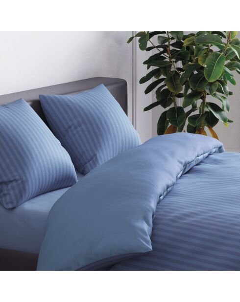 Blauer gestreifter Jacquard-Kissenbezug aus Baumwollsatin, 63 x 63 cm