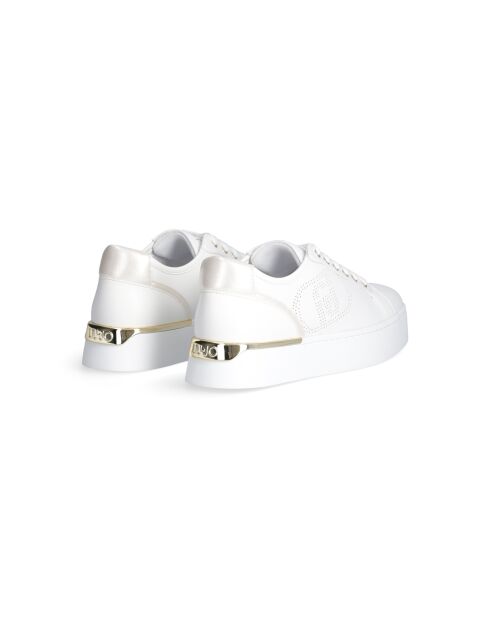 Hübsche Sneakers aus cremefarbenem Leder