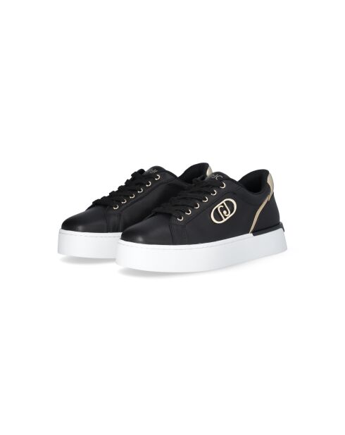 Hübsche schwarze Ledersneaker