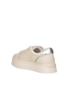 Baskets Pretty en cuir ivoire