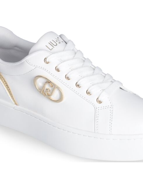 Hübsche weiße Ledersneaker