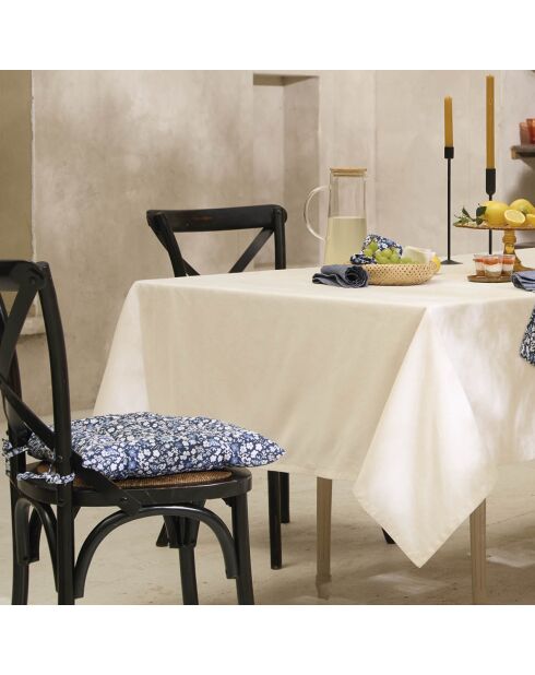 Mantel de cambray blanquecino