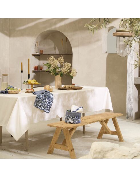 Mantel de cambray blanquecino