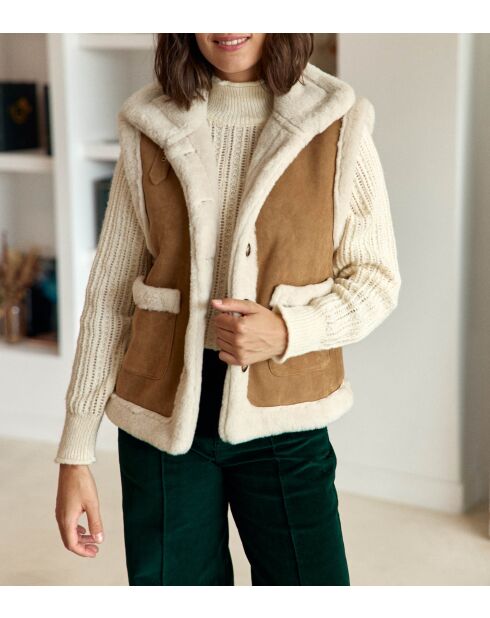 Camelfarbene ärmellose Jacke Vonnie