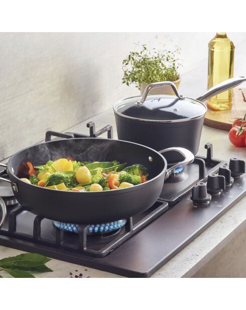 Set de 3 casseroles en aluminium forgé et acier inoxydable noir - 16 / 18 / 20 cm