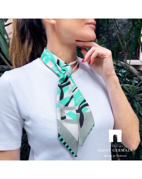 Collier en Perle et Foulard vert
