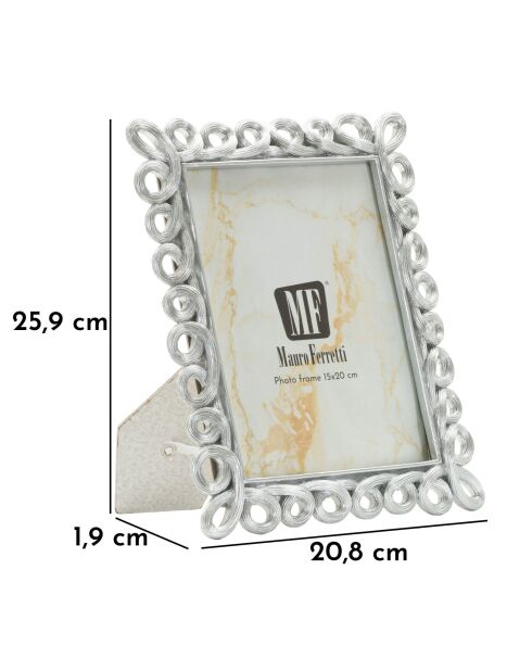Cadre photo en polyrésine et verre Hollow argenté – 20,8x1,9x25,9 cm (format photo 15x20 cm)