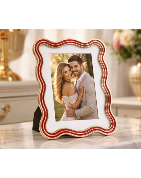 Cadre photoen zinc et verre Elizabeth rouge/or – 17,5x1,3x22,5 cm (format photo 15x20 cm)