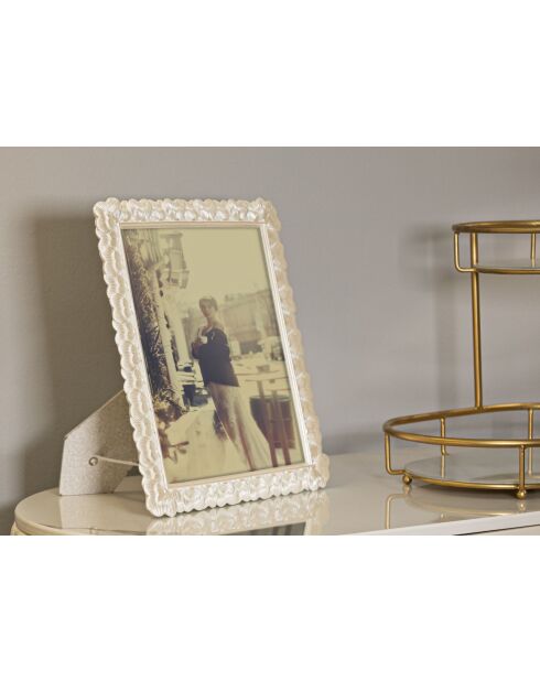 Cadre photo en polyrésine et verre Hearty argenté – 25,3x1,8x30,5 cm (format photo 20x25 cm)