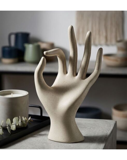 Sculpture OK en pierre crème – 14x10x24 cm