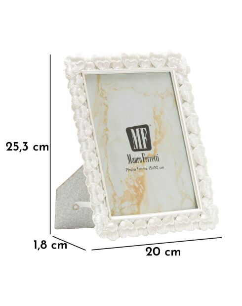 Cadre photo en polyrésine et verre Hearty argenté – 20x1,8x25,3 cm (format photo 15x20 cm)