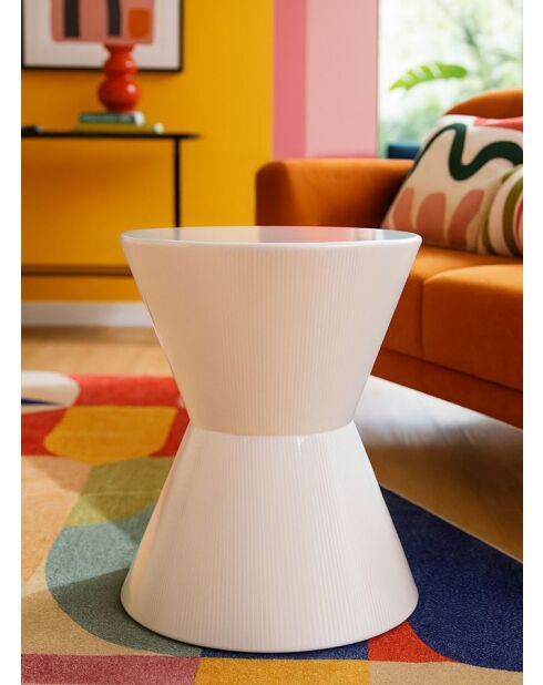 Table d’appoint en métal Oyo blanche – D.45x55 cm