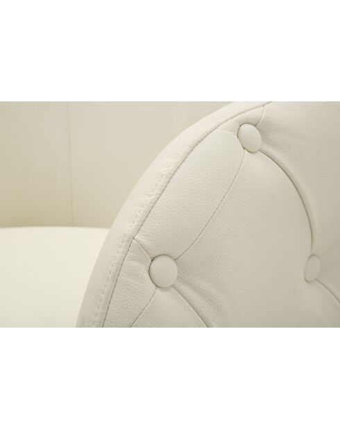 Fauteuil met voetenbank in grenenhout, mdf, spons en witte Zagreb pu — 76x75x80 cm /D.47x35 cm