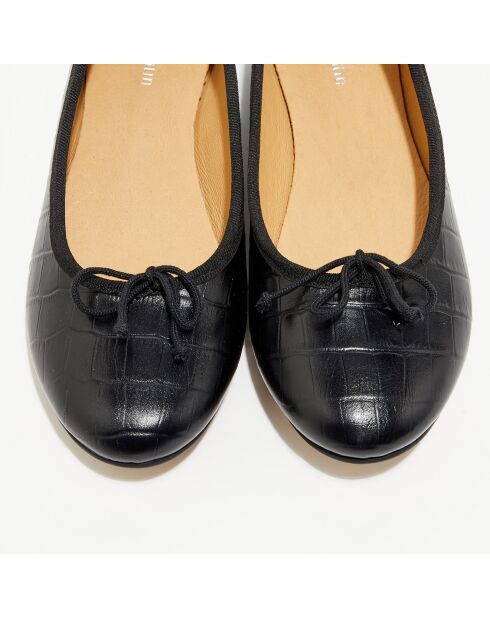 Schwarze Lederballerinas Jeanne im Croc-Stil