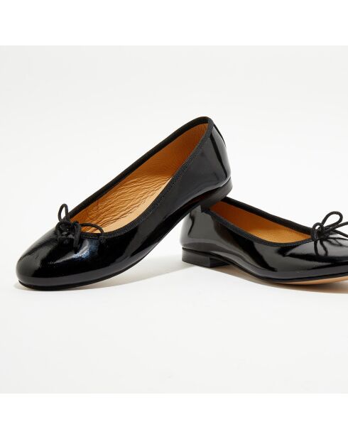 Schwarze Ballerinas Jeanne aus Lackleder