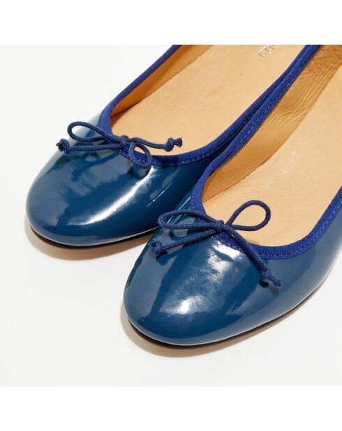 Marineblaue Trotter-Ballerinas Diane aus Lackleder