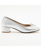 Diane Trabber-Ballerinas aus schillerndem Leder in Silber