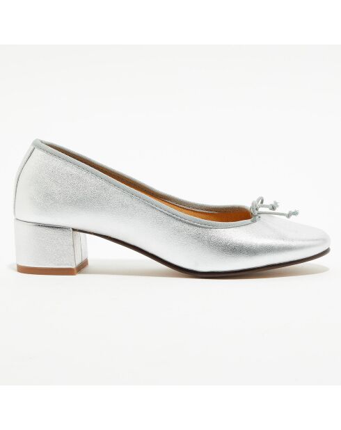Diane Trabber-Ballerinas aus schillerndem Leder in Silber