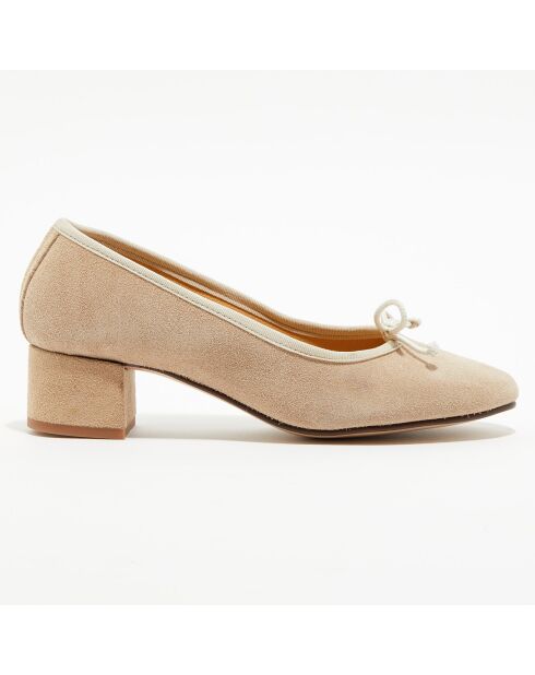 Beige fluwelen leren trotterflats van Diane