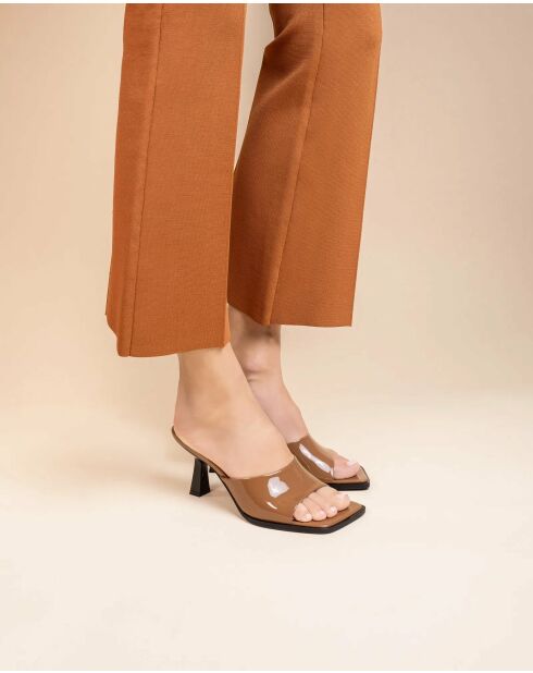 Mules à talon en cuir Joe nude