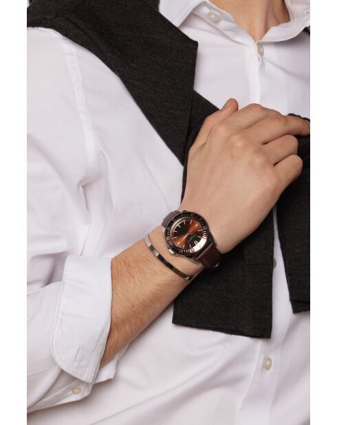 Reloj St. Moritz para hombre con costuras lisas y acolchadas en piel marrón