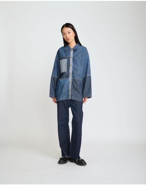 Jadefarbenes gestreiftes Patchshirt