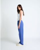 Einfache königsblaue Hose