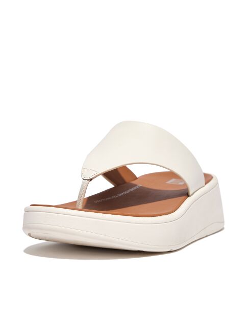 F-Mode teenslippers van crèmekleurig leer met plateauzool