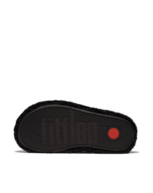 Chaussons Iqushion enveloppantes effet peluche noirs
