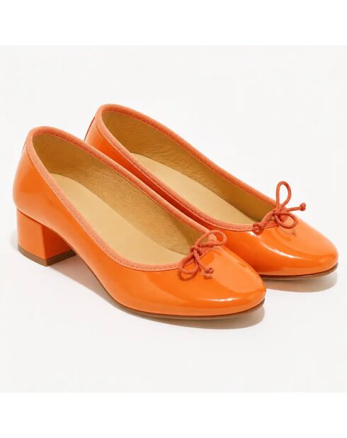 Orangefarbene Trotter-Ballerinas Diane aus Lackleder