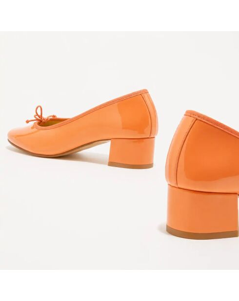 Orangefarbene Trotter-Ballerinas Diane aus Lackleder