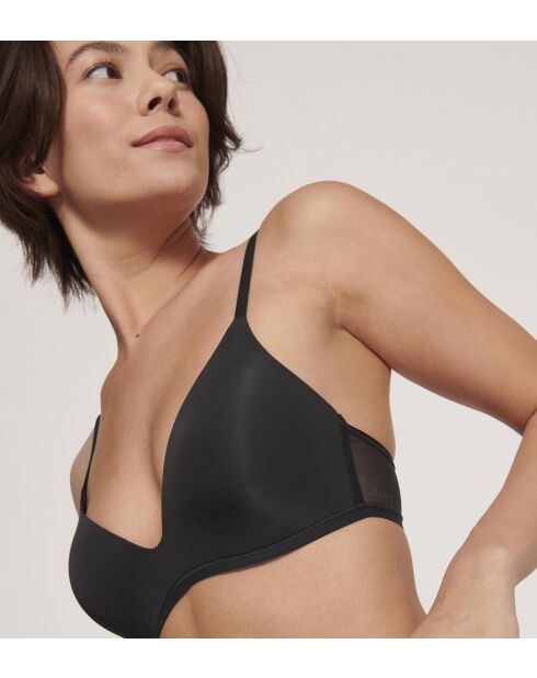 Schwarzer Pu-Push-Up-BH aus weichem Adapt